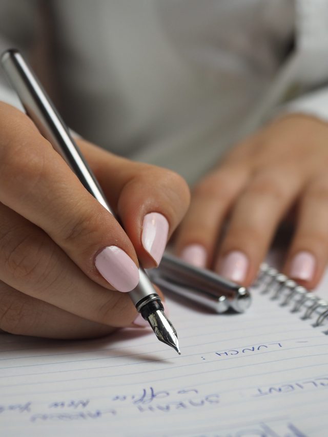 Top 12 Tips to Write a Professional Summary