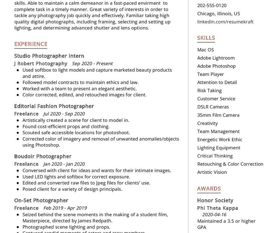 Photographer CV Example in 2025 - ResumeKraft